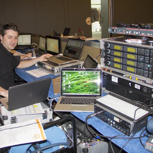 Operadores Tecnicos 5 | Escena Audiovisual | Alquiler Material Eventos Mallorca